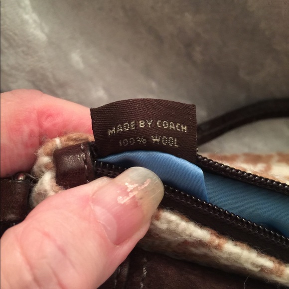 Vintage Coach Hampton Tweed Wristlet - Picture 5 of 6